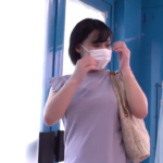 くすぐり耐久でデニム美女が悶絶！絶頂の果てに…